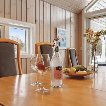 Σπίτι διακοπών Fredrike - 500m From The Sea By Interhome *